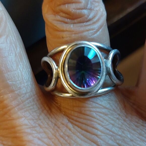 Vintage Jewelry - Vintage Bezel Set Mystic Topaz Oval Stone on Sterling Silver Ring Size 7.75